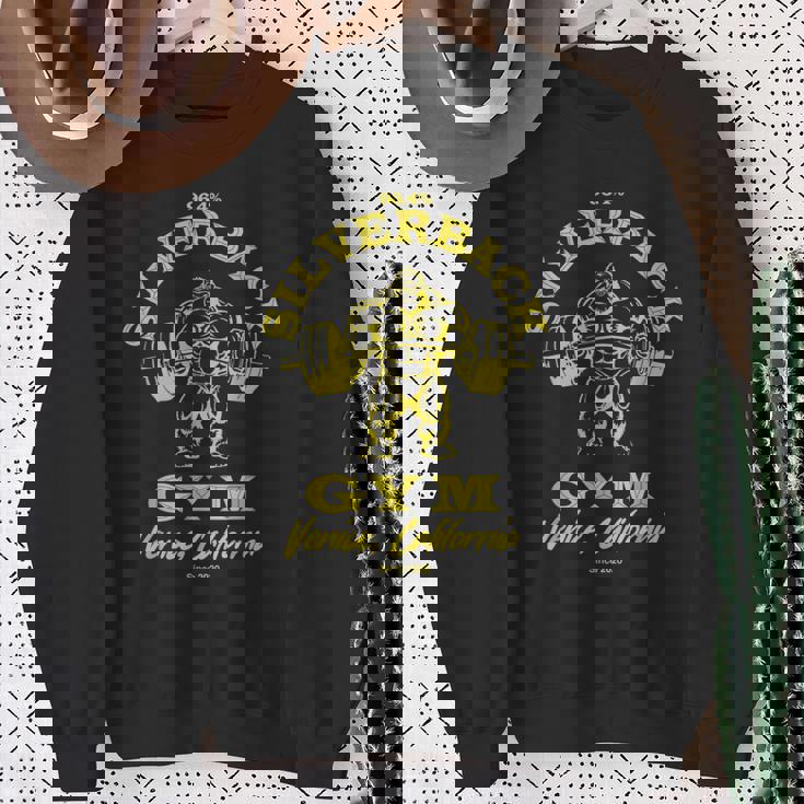 964シルバーバックゴリラ、ジムアパレル、ボディビルディング、ジム。 スウェットシャツ 年配の女性への贈り物