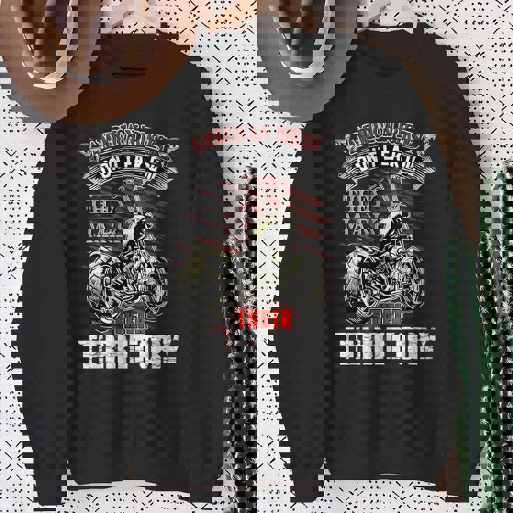 American Bikes Don't Leak Oil バイカーファンロッカーバイク スウェットシャツ 年配の女性への贈り物