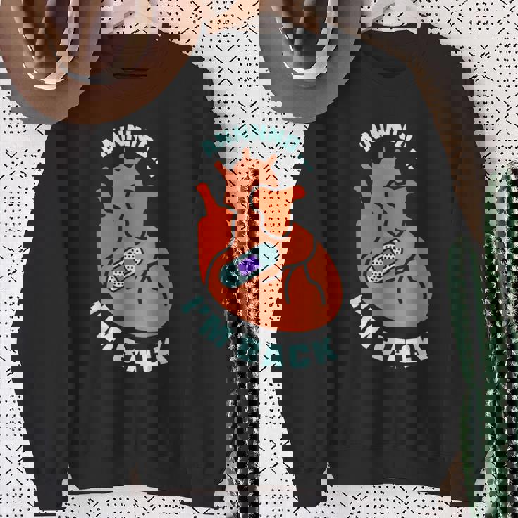 And I'm Back 生き残り バイパス 心臓発作 サバイバー 心臓 スウェットシャツ 年配の女性への贈り物