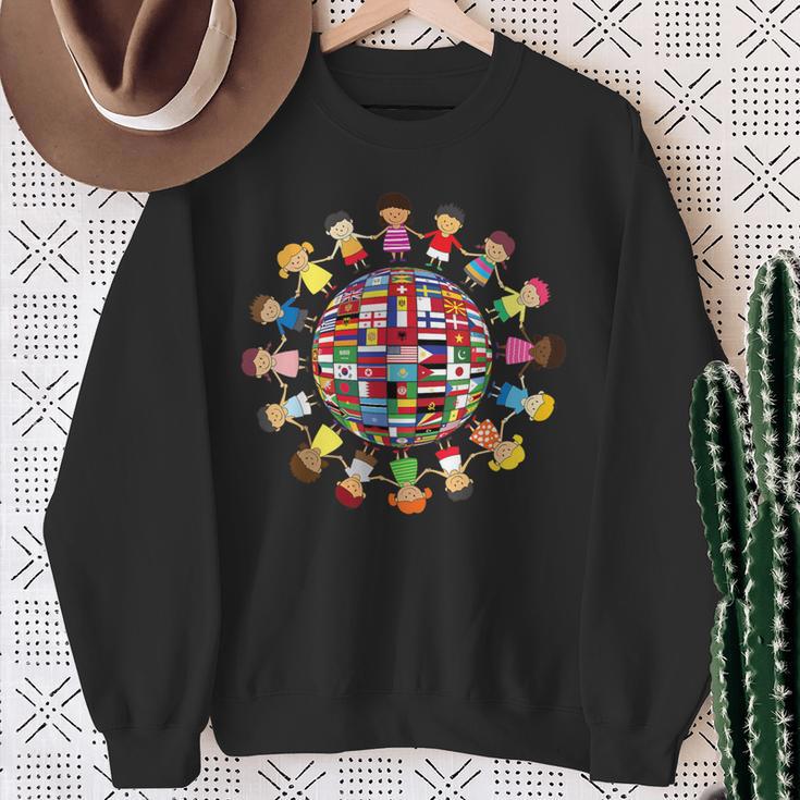 Banderas Del Mundo Cultural Diversidad Niños Alrededor Del Mundo Camisa de entrenamiento Regalos para ancianas