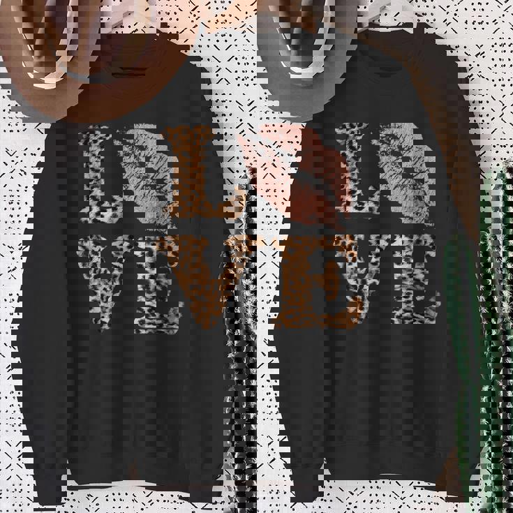 Big Lips Love ヒョウ柄 文字 ピンク 唇 バレンタイン ラブ スウェットシャツ 年配の女性への贈り物