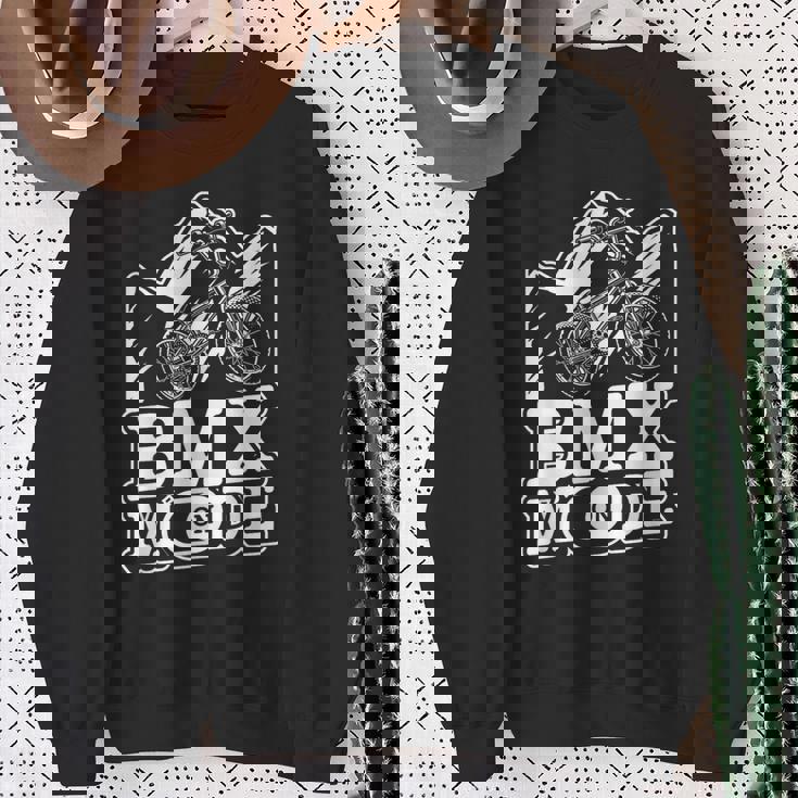 Bmx Mode On Biker Bicycle Bike Cyclist Extremeports Bmx スウェットシャツ 年配の女性への贈り物