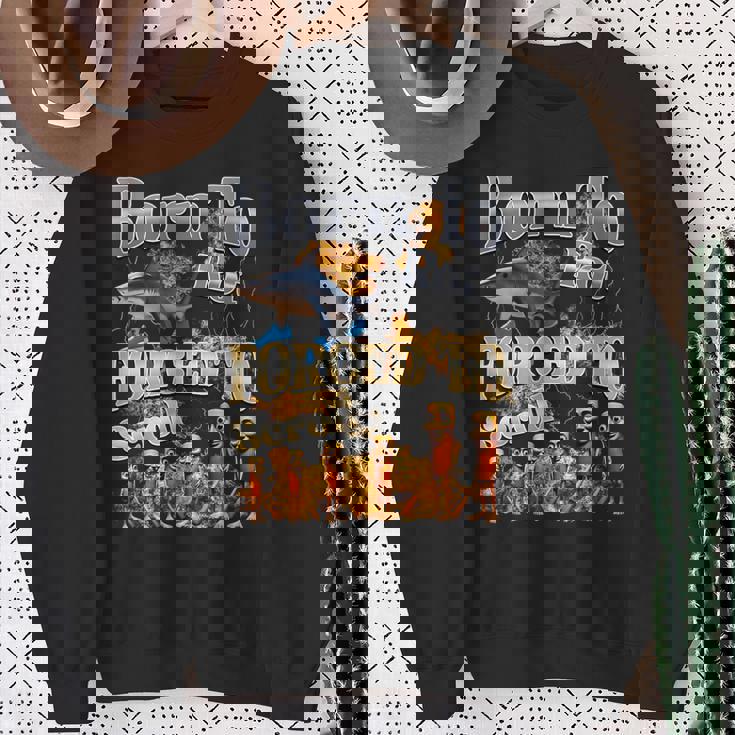 Born To Rot 強制スクロールされた面白いイタリアンブレインロットミーム スウェットシャツ 年配の女性への贈り物