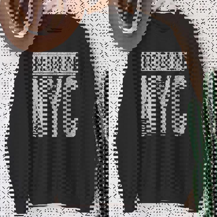 Brooklyn Est 1932 New York Usa Urban スウェットシャツ 年配の女性への贈り物