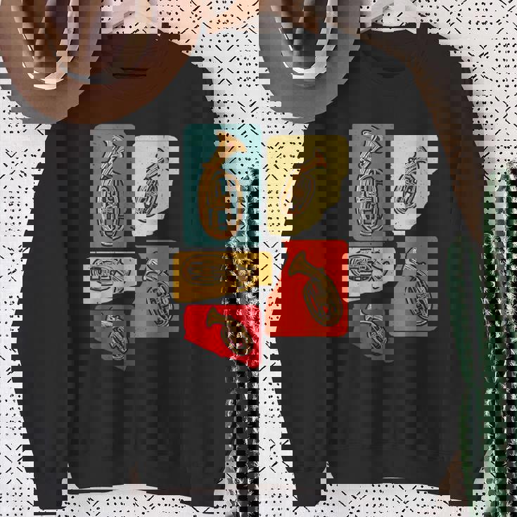 Creative Tenor Horn ビンテージ レトロ アートワーク テナーホルン奏者 スウェットシャツ 年配の女性への贈り物