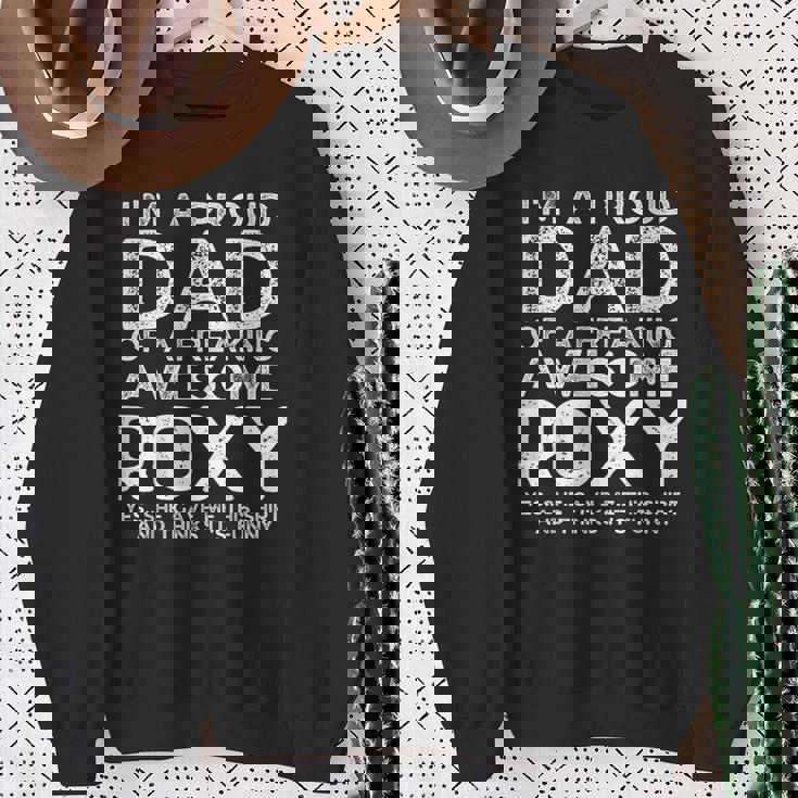 Dad Of Roxy ギフト 父の日 面白い 名前入り スウェットシャツ 年配の女性への贈り物