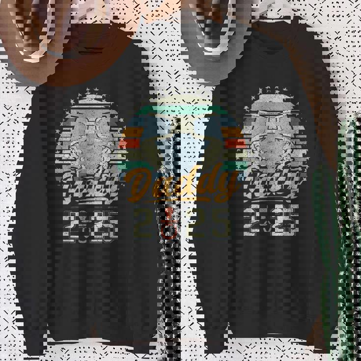 Daddy 2025 、初めてのパパ、初めての父の日 スウェットシャツ 年配の女性への贈り物