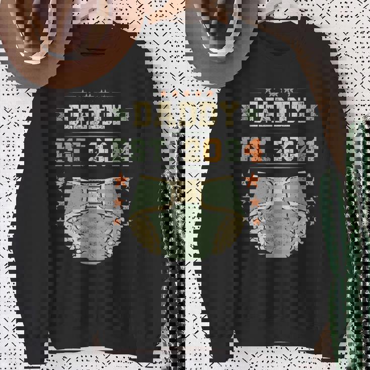 Daddy Est 2024 年生パパ 新米パパ 初めてのパパ 若いパパ スウェットシャツ 年配の女性への贈り物