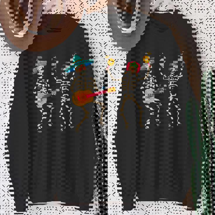 Dia De Los Muertos スケルトン ダンシング スカル 死者の日 スウェットシャツ 年配の女性への贈り物