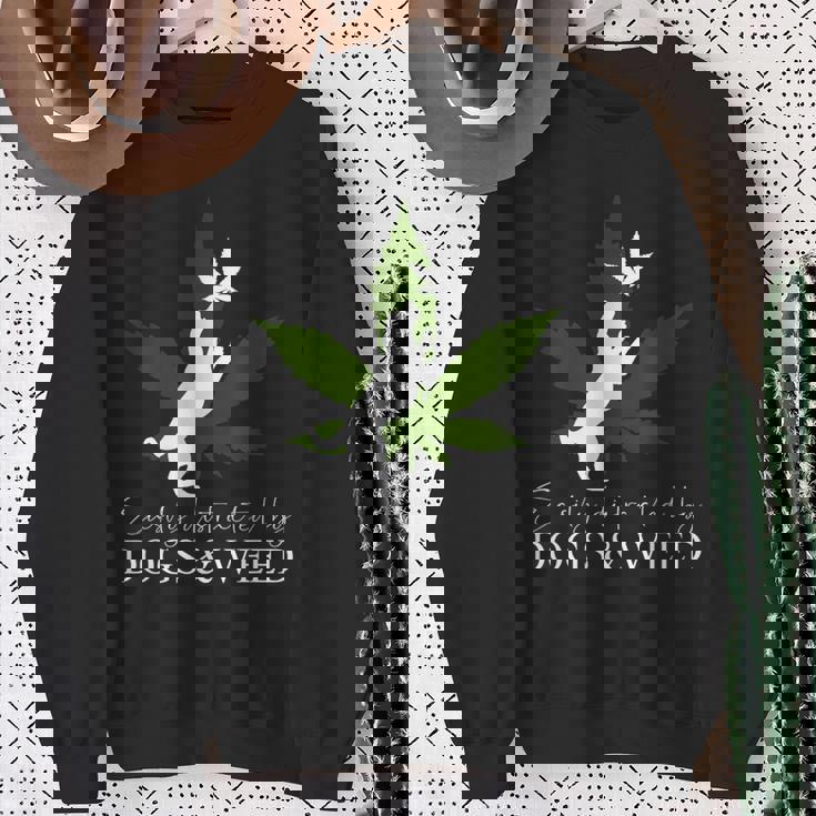 Dog And Weed ファニーマリファナtシャツ スウェットシャツ 年配の女性への贈り物