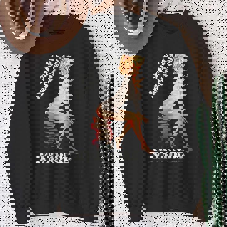 Easily-Distracted By Books ピンナップガール セクシーアニメ レトロアート スウェットシャツ 年配の女性への贈り物