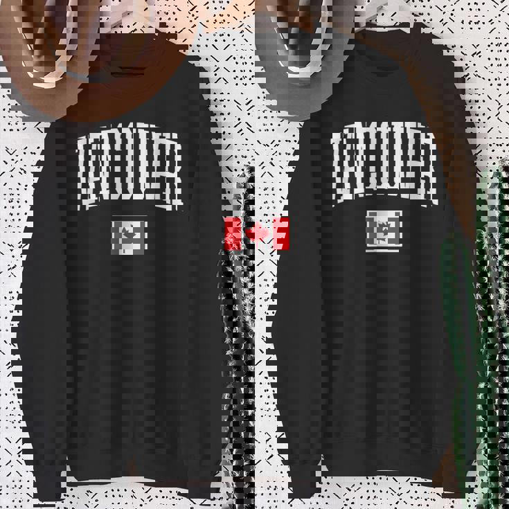 Eh Team カナダ国旗 バンクーバー カナダ スウェットシャツ 年配の女性への贈り物