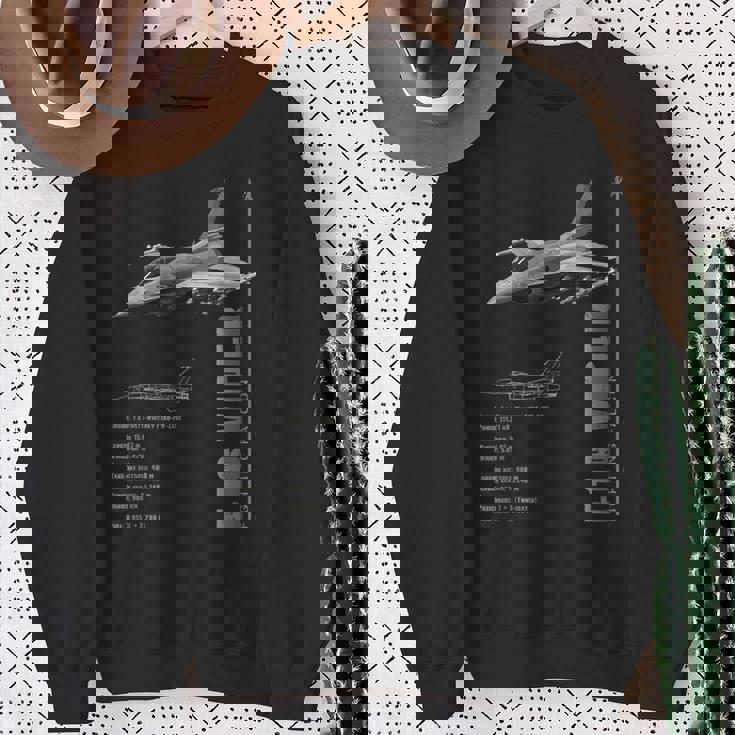 F-16 バイパー ファイティング ファルコン ジェット戦闘機仕様 スウェットシャツ 年配の女性への贈り物