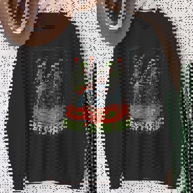 Feast On The Beat ゾンビバンド ハロウィン ロックンロール スウェットシャツ 年配の女性への贈り物