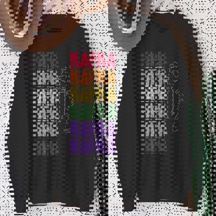 Franz Kafka The Metamorphosis スウェットシャツ 年配の女性への贈り物