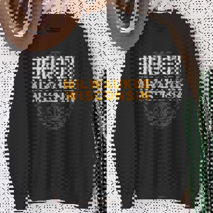 Brew City ミルウォーキー ウィスコンシン州 スウェットシャツ 年配の女性への贈り物