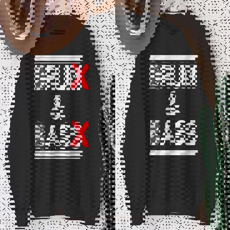 Rum And Ass Lovers Drum & Bass パロディ 皮肉なスローガン スウェットシャツ 年配の女性への贈り物