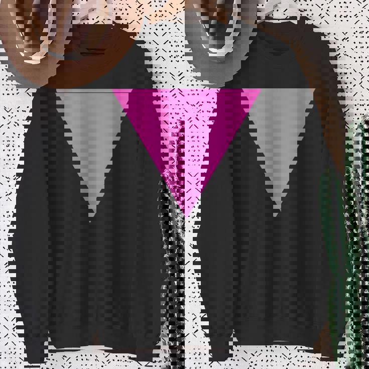 Gay Pride Upside Down Pink Triangle スウェットシャツ 年配の女性への贈り物