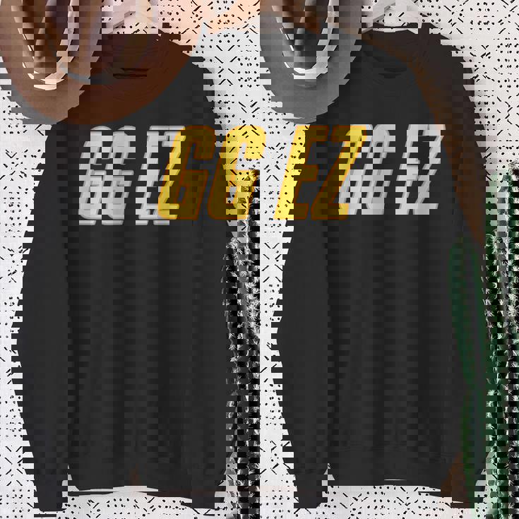 Gg Ez Ggez Good Game Easy Over Ow Fps おもしろゲーミングウォッチ Ow2 スウェットシャツ 年配の女性への贈り物