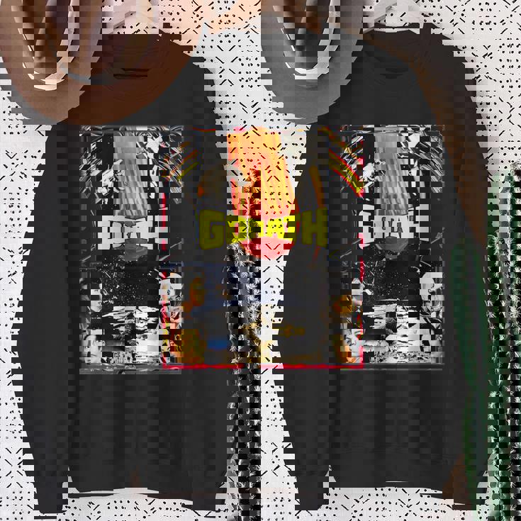 Gorathintageci-Fi Horror Desastre Camisa de entrenamiento Regalos para ancianas