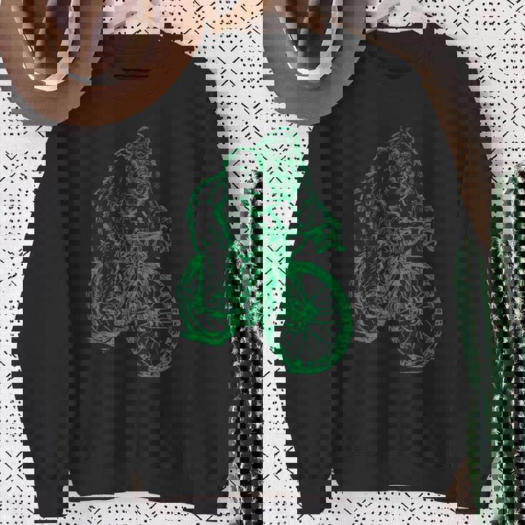 Gorilla ライディングバイク おもしろモンキー クール 動物 サイクリング 自転車 スウェットシャツ 年配の女性への贈り物