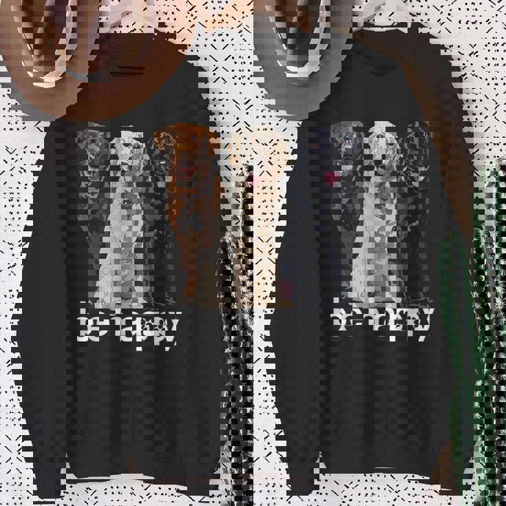 Be Happy ラブラドールレトリバー ゴールデンブラックブラウン チョコレートラボ スウェットシャツ 年配の女性への贈り物