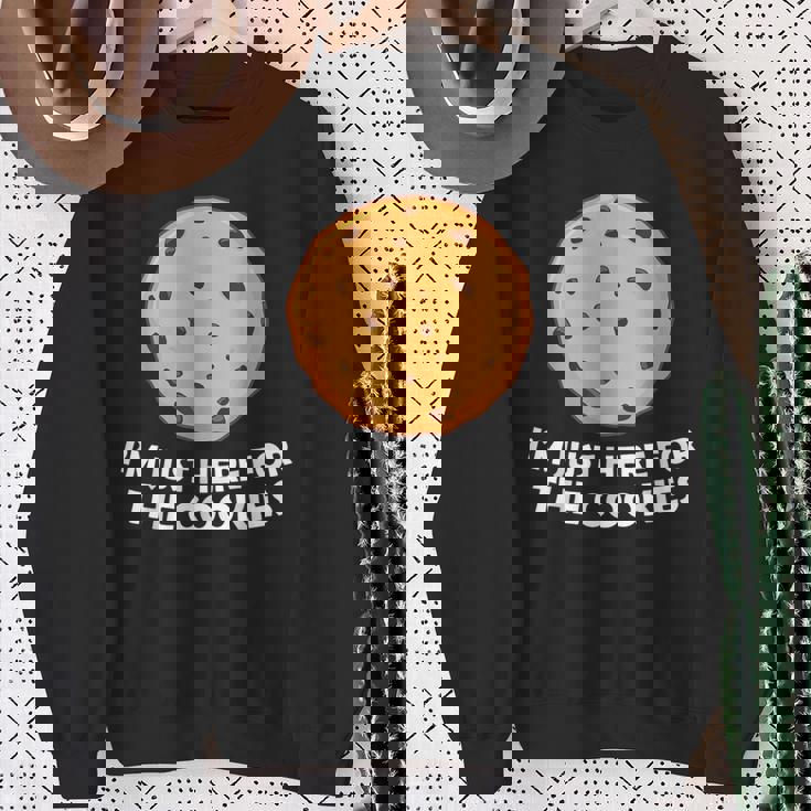 I'm Just Here For The Cookie 面白いチョコレートチップクッキー スウェットシャツ 年配の女性への贈り物