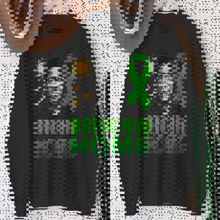 Itand With Duterte Prrd For The Filipino スウェットシャツ 年配の女性への贈り物