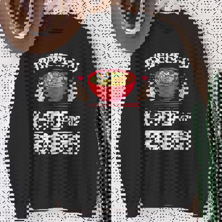 K-Pop And ラーメン 韓国 スウェットシャツ 年配の女性への贈り物