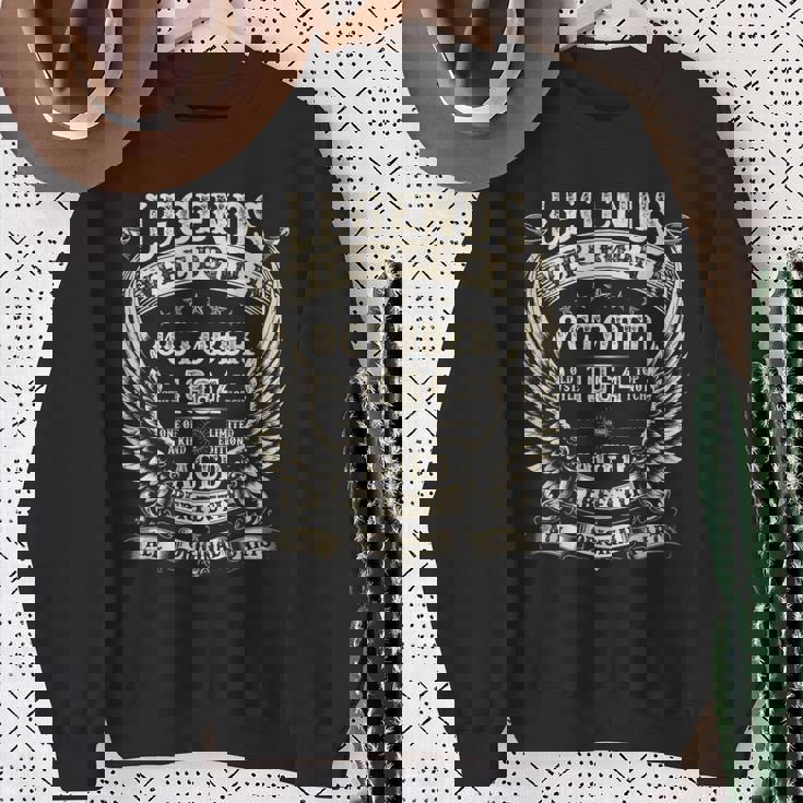 Legend Were Born In 1964 60歳の誕生日プレゼント 男性用 10月 スウェットシャツ 年配の女性への贈り物