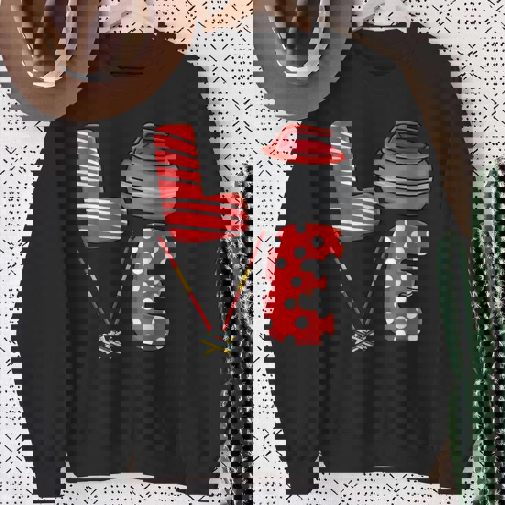 Love Curling ほうき スクワッド カーラー カーリング バレンタインデー スウェットシャツ 年配の女性への贈り物