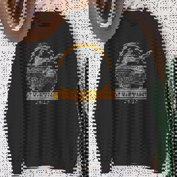 M41ウォーカー・ブルドッグ M41 Walker Bulldog 軽戦車 スウェットシャツ 年配の女性への贈り物