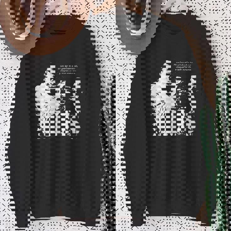 Miles Jazz Wisdom トランペットミュージシャン 1色 スウェットシャツ 年配の女性への贈り物