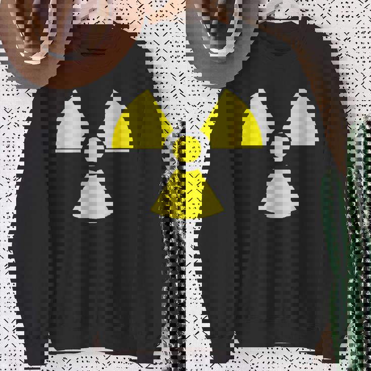 Nuclear 警告 放射線 危険 サイン 放射線活動 スウェットシャツ 年配の女性への贈り物