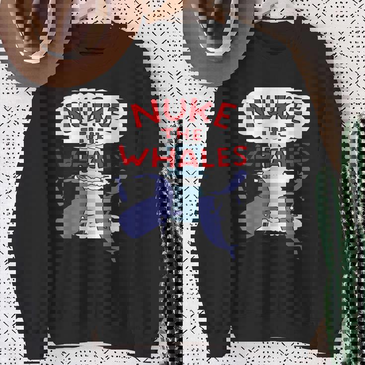 Nuke The Whales Lisa Nelson シャツ スウェットシャツ 年配の女性への贈り物