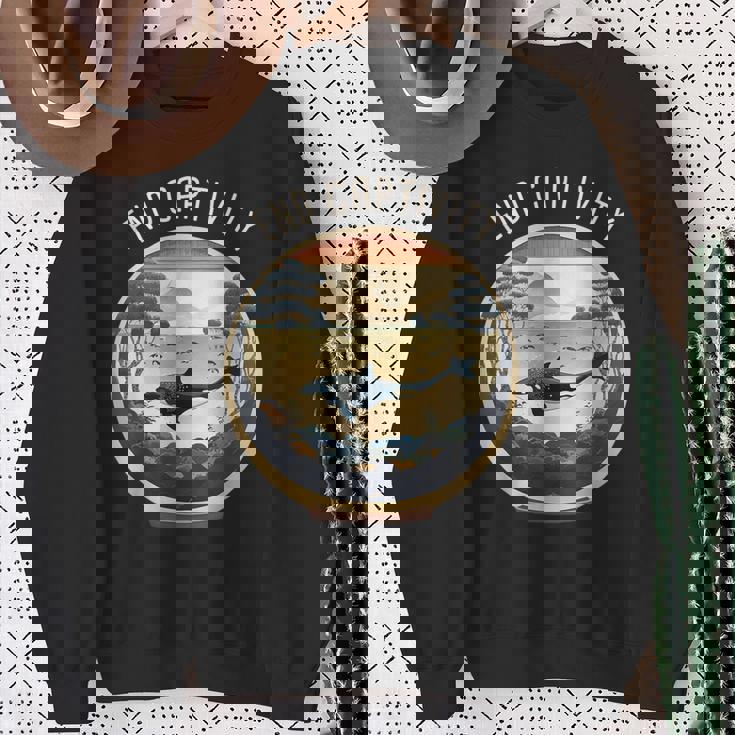 Orca End Captive Free The Orcas 海洋保護活動家 スウェットシャツ 年配の女性への贈り物