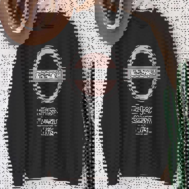 Ossan おっさん（車好き ロゴ エンブレム パロディ）【変なtシャツ屋さん】文字 メッセージ 面白い デザイン スウェットシャツ 年配の女性への贈り物