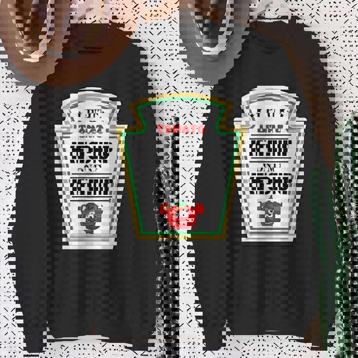 I Put Ketchup On My Ketchup トマトマスタード ハロウィンチーム 長袖tシャツ スウェットシャツ 年配の女性への贈り物