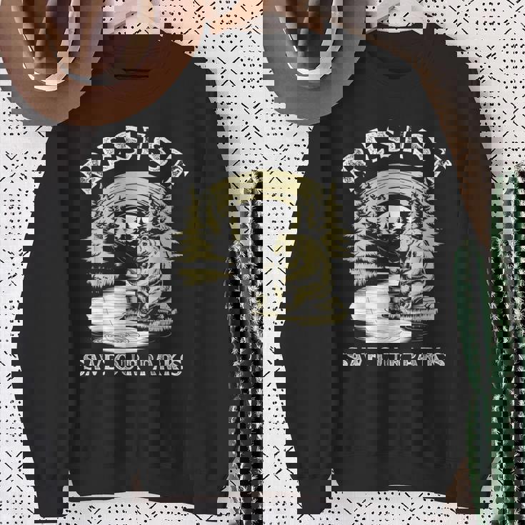 Save Our Parks ビンテージ スモーキー ザ レジスト ベア国立公園 スウェットシャツ 年配の女性への贈り物