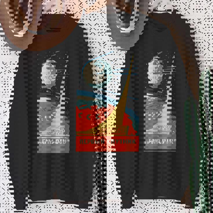 Sputnik Ussr ビンテージポスター製品 共産主義ソ連宇宙 スウェットシャツ 年配の女性への贈り物