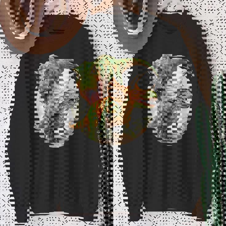 T-Rexs トリケラトプス・ファイティング スウェットシャツ 年配の女性への贈り物