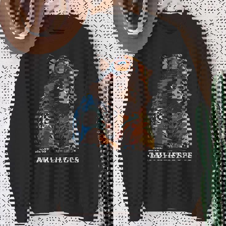 Tanuki Elite Forces No1 タヌキ精鋭部隊 漢字 動物 かわいい狸 たぬき おもしろ アニマル スウェットシャツ 年配の女性への贈り物