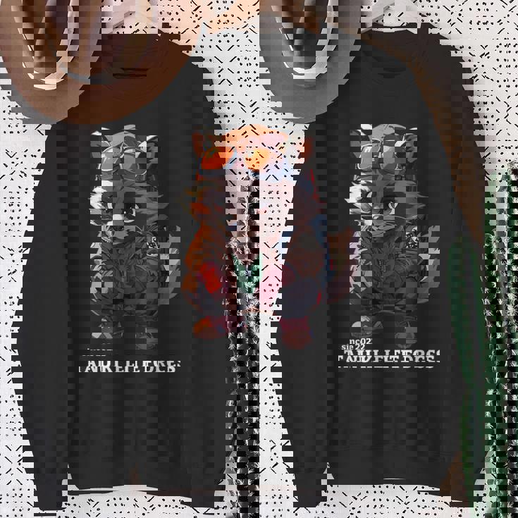 Tanuki Elite Forces No2 タヌキ精鋭部隊 かわいい狸 アニマル 動物 おもしろ 漢字 たぬき スウェットシャツ 年配の女性への贈り物