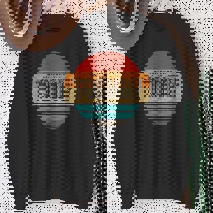 Tommy 名称 レトロ・ヴィンテージ・サンセット 限定版 スウェットシャツ 年配の女性への贈り物