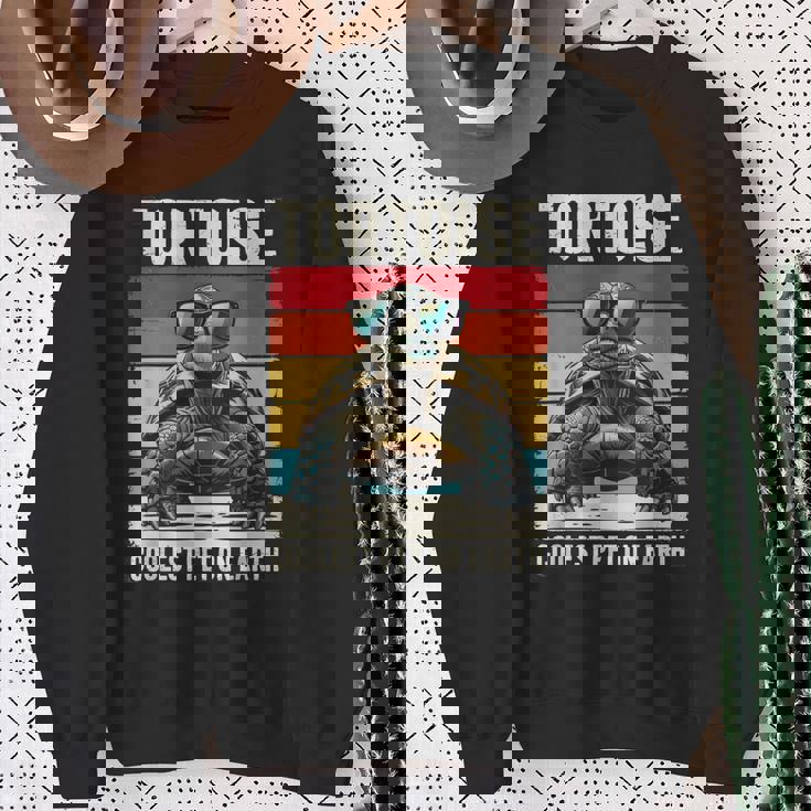 Tortoise 地球上で最もクールなペット、面白いカメ スウェットシャツ 年配の女性への贈り物