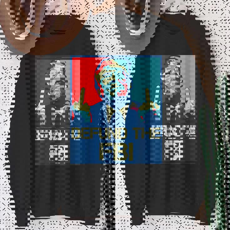 Trump Defund The Fbi ビンテージ プロトランプ 2024 愛国的 スウェットシャツ 年配の女性への贈り物