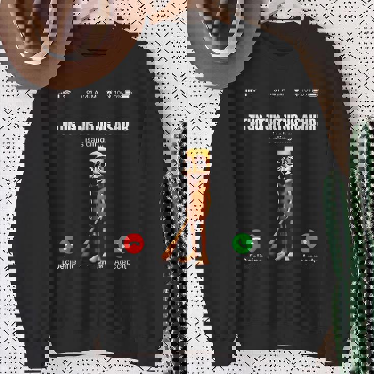 Tung Tung Tungahur-イタリアのブレインロットミーム スウェットシャツ 年配の女性への贈り物