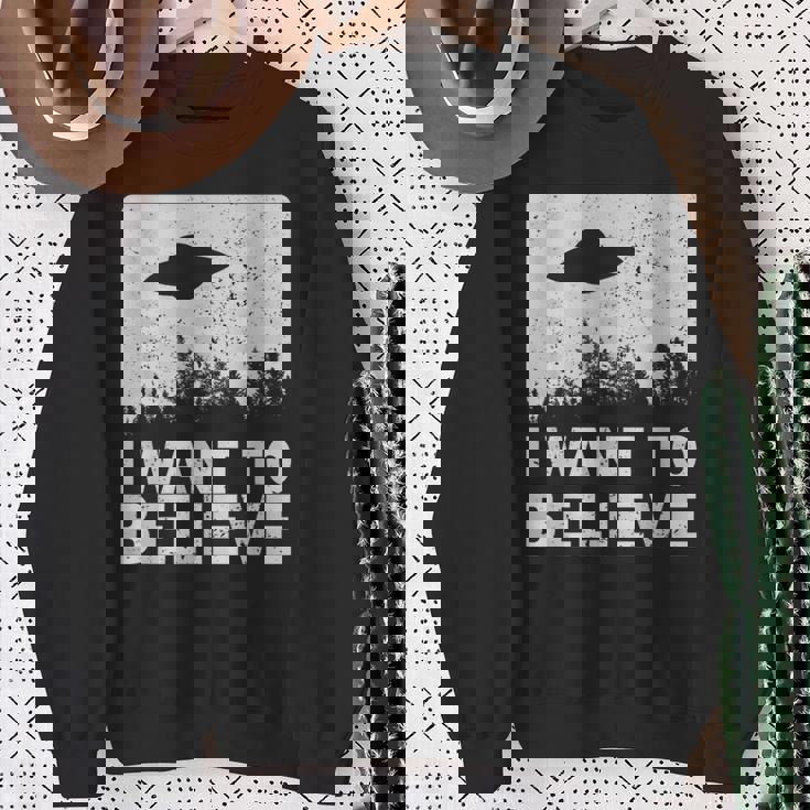 I Want To Believe I Aliens Ufo エリア 51 Roswell スウェットシャツ 年配の女性への贈り物