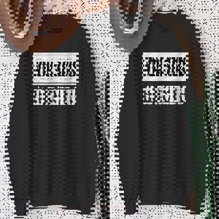 Workucks Go Fishing スウェットシャツ 年配の女性への贈り物