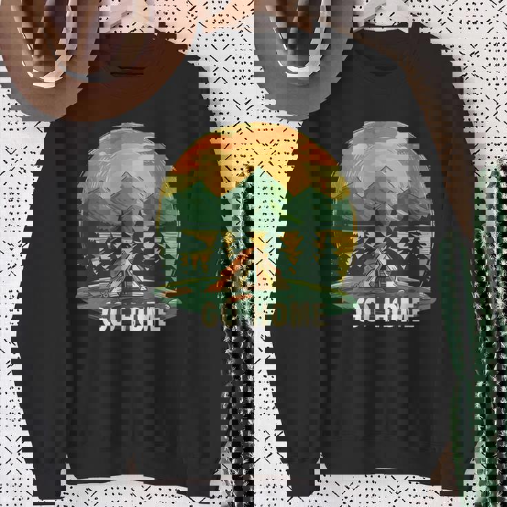 おかしなゴー・ホーム・セイングとテントのネイチャーコスチューム。 スウェットシャツ 年配の女性への贈り物